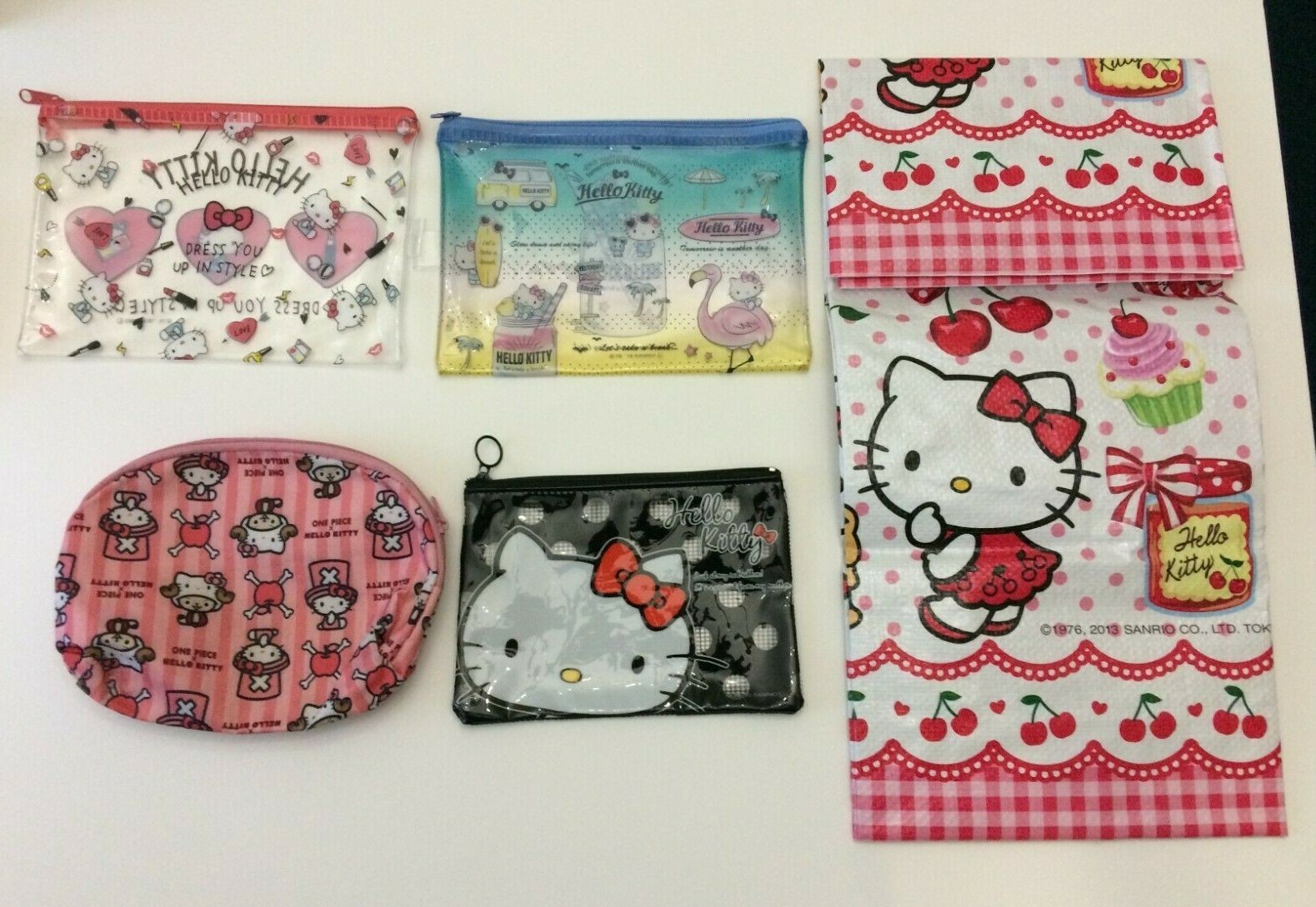 2 estuches para lápiz Hello Kitty 2 bolsillos y de Sanrio de pieza | eBay