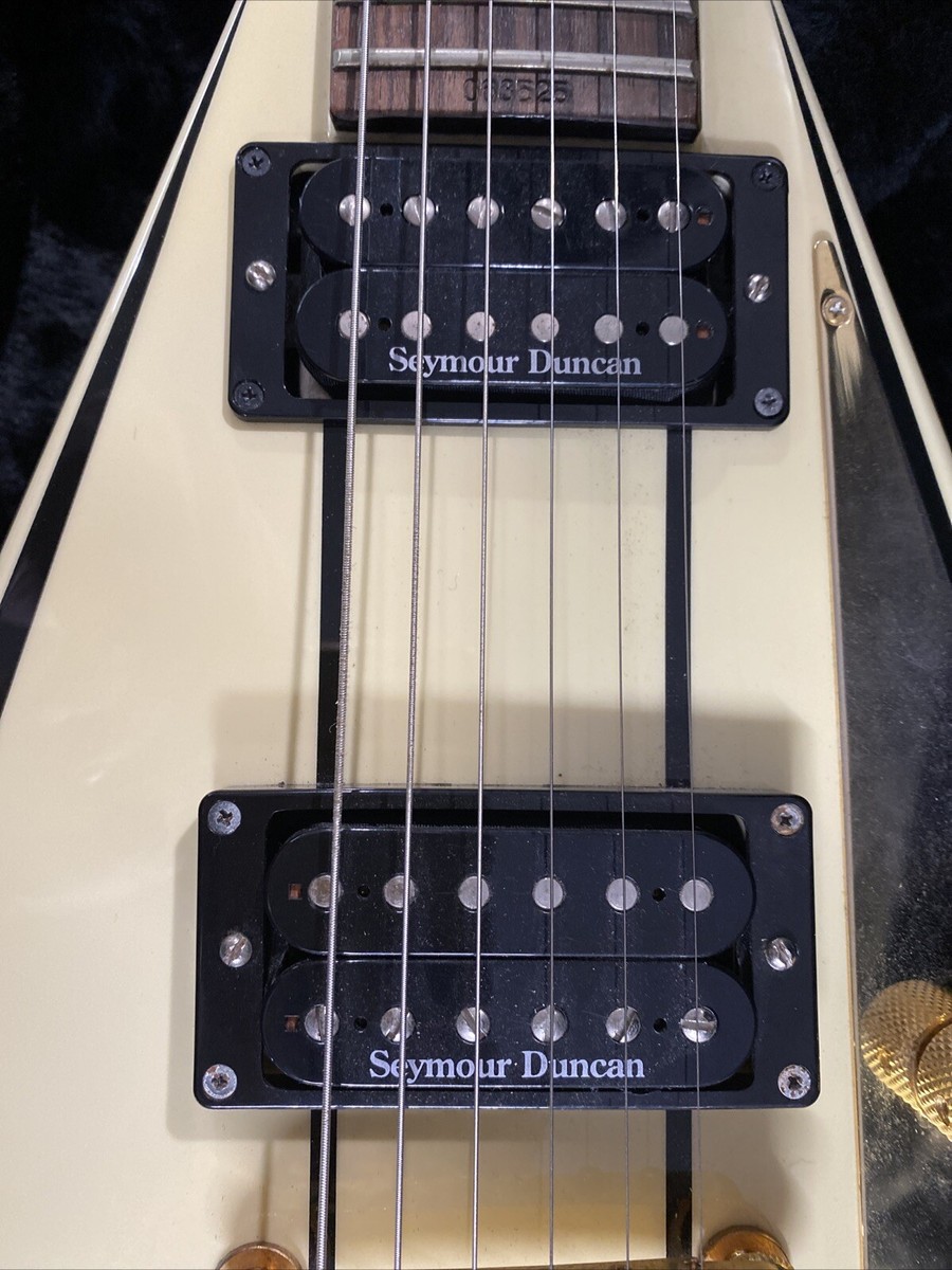 2006 Jackson Pro Series RR5 Randy Rhoads Ivory w/ Seymour Duncan