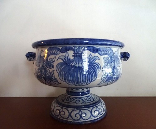 Cache pot ancien imposant