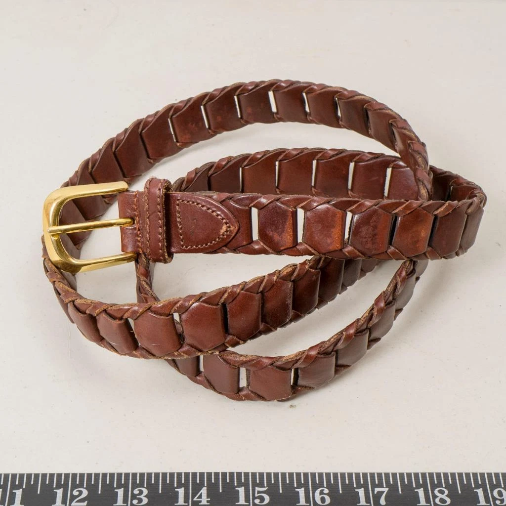 Linked belt top