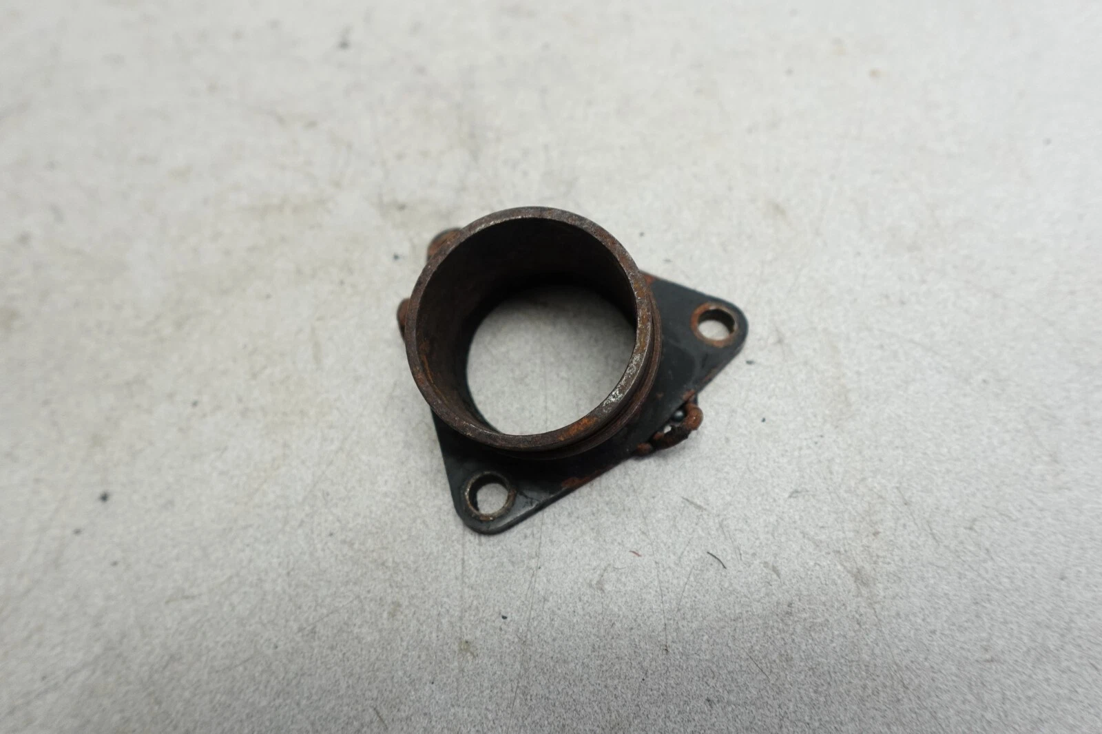 1988-1994 Yamaha VMAX Exciter Aftermarket Twin Exhaust PIpe Mounting Flange