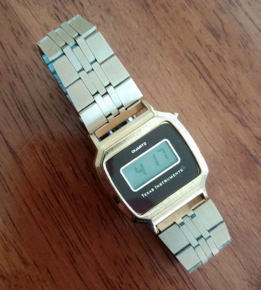 TEXAS INSTRUMENTS デジタル ビンテージ メンズ 腕時計 Vintage Texas Instruments Men's Digital Quartz Watch, Mode… | Flickr