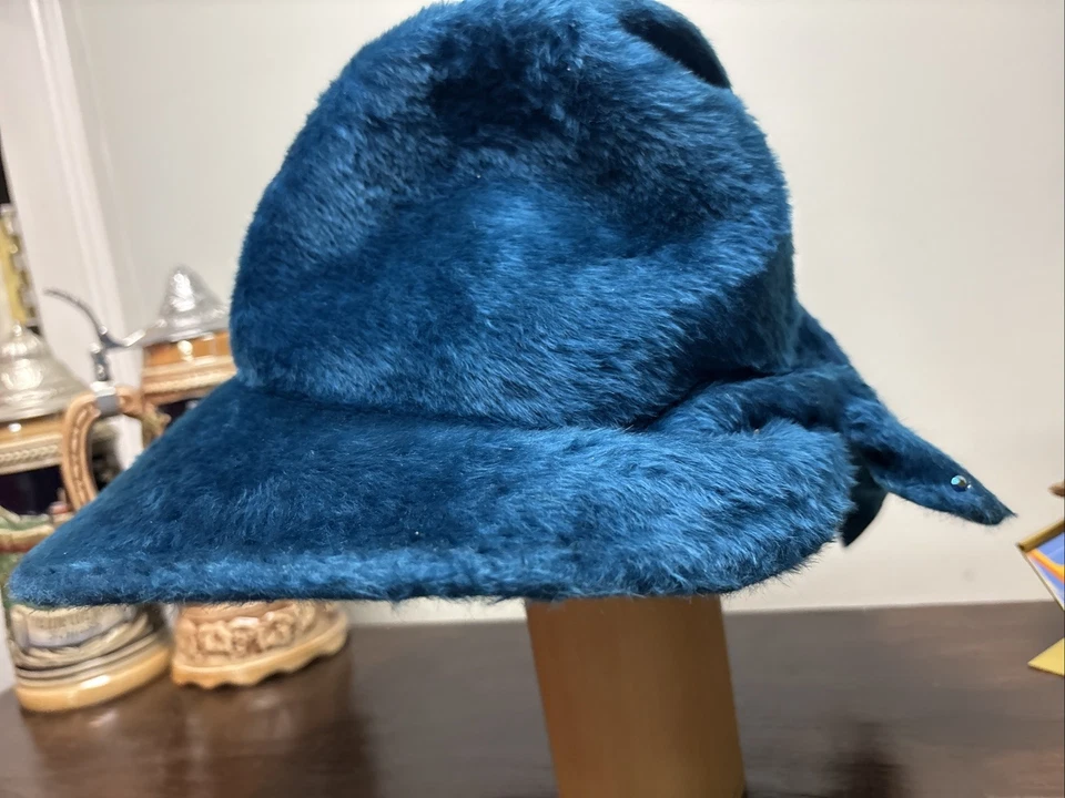 Vintage 1960's  Print Faux Fur Hat with Wide Brim and Bow by WR Skiles - Image 3 of 4