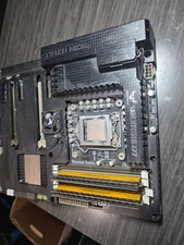 ASUS Sabertooth Z77 Motherboard + Intel i7-26...