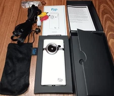 Flip Video Mino F360W White Camcorder w/ TV Cable, Wrist Strap, Soft Case READ