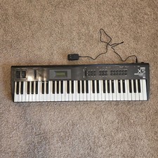 KORG X5 Music Synthesizer Black keyboard 61 Working w/Adapter