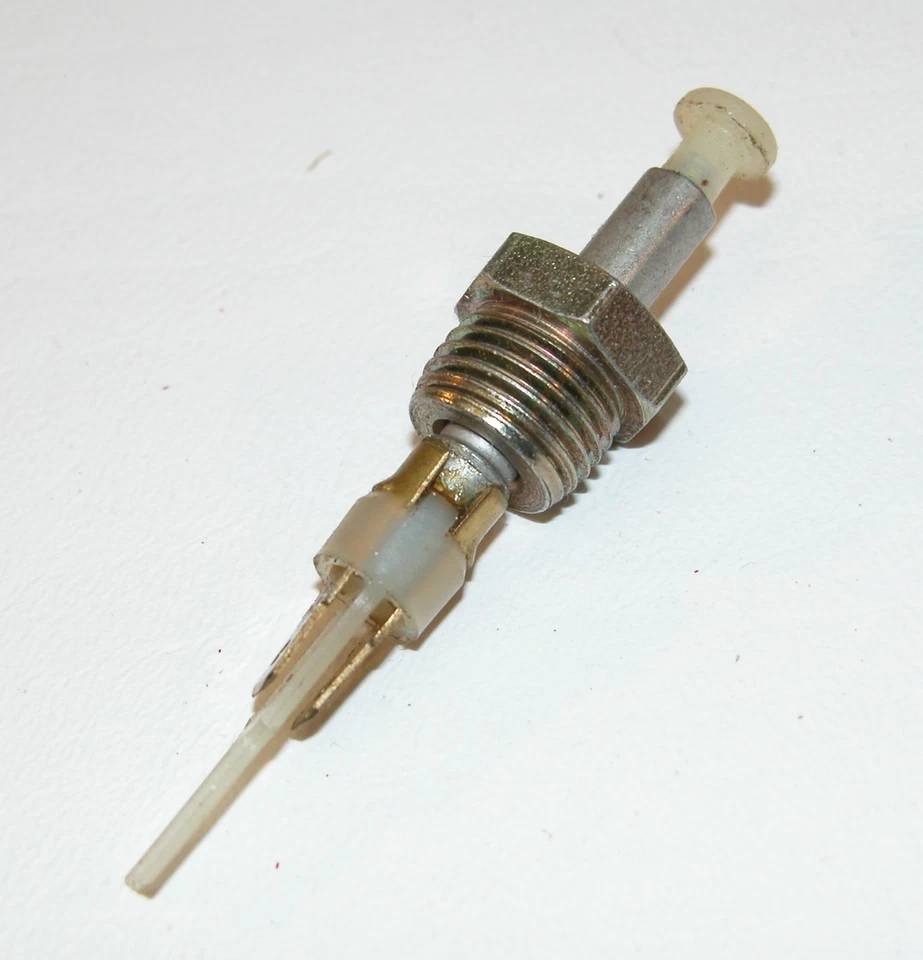 NEW SMP DS267 Door Jamb Switch Fits 79-94 GMC G1500 G2500 G3500 And More - Imagem 3 de 3