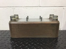 FLATPLATE LIQUID TO LIQUID HEAT EXCHANGER 1" MPT 450˚F @ 450 PSI 