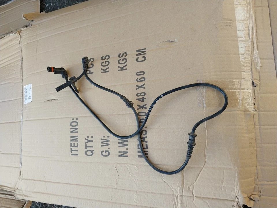 07-14 Sensor de velocidad de rueda ABS delantero izquierdo derecho Mercedes W221 S550 CL550 OEM Foto 2 de 3