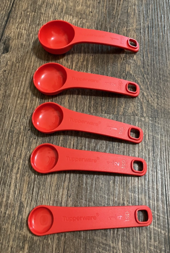 TUPPERWARE- SET OF 5 NESTING MEASURING SPOONS- RED- #7932A-7936A - Picture 2 of 2