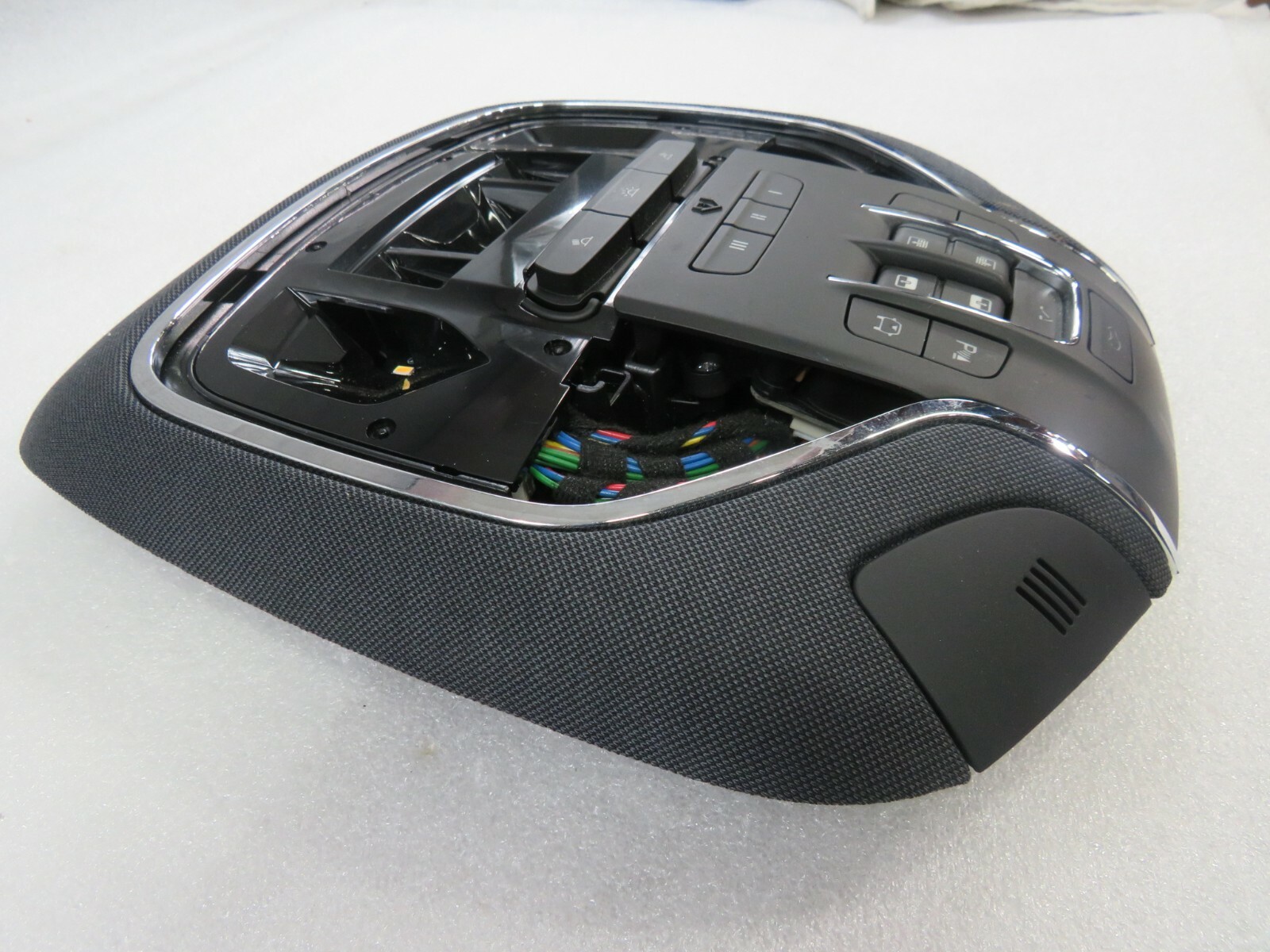 Maserati Levante, Interior Dome Light Cover, Used, P/N 670090473