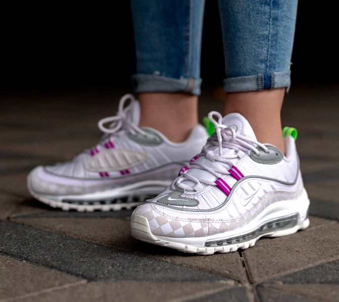 Nike air max 98 trainers in white grey and best sale pink