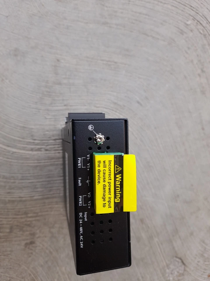 Planet IPOE-162 adattatore PoE e iniettore Gigabit Ethernet 56 V - Immagine 2 di 2