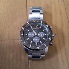 SEIKO Solar Chronograph Date Analog Men's Watch in Operation