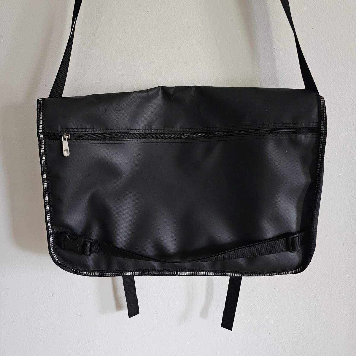 バッグ NIKE  y2k 00s shoulder bag messenger Nike Vintage Y2K Shoulder Bag Satchel Messenger Travel