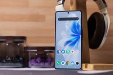 Vivo V30 Global Unlocked 512GB 12GB 6.78" AMOLED 120Hz (V2318)