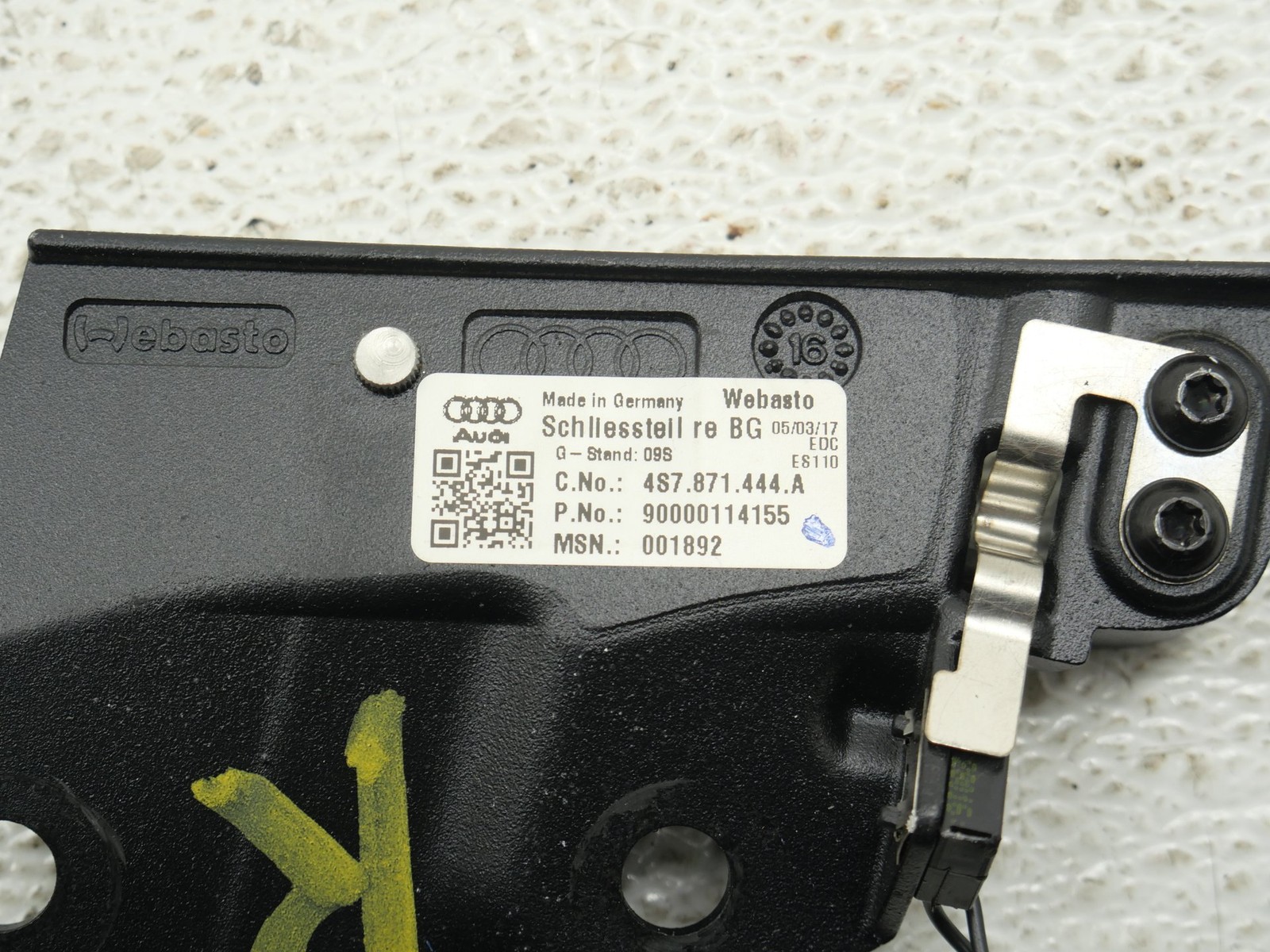 Audi R8 Plus Spyder 2017-2018 Left Door latch P/N 487871444