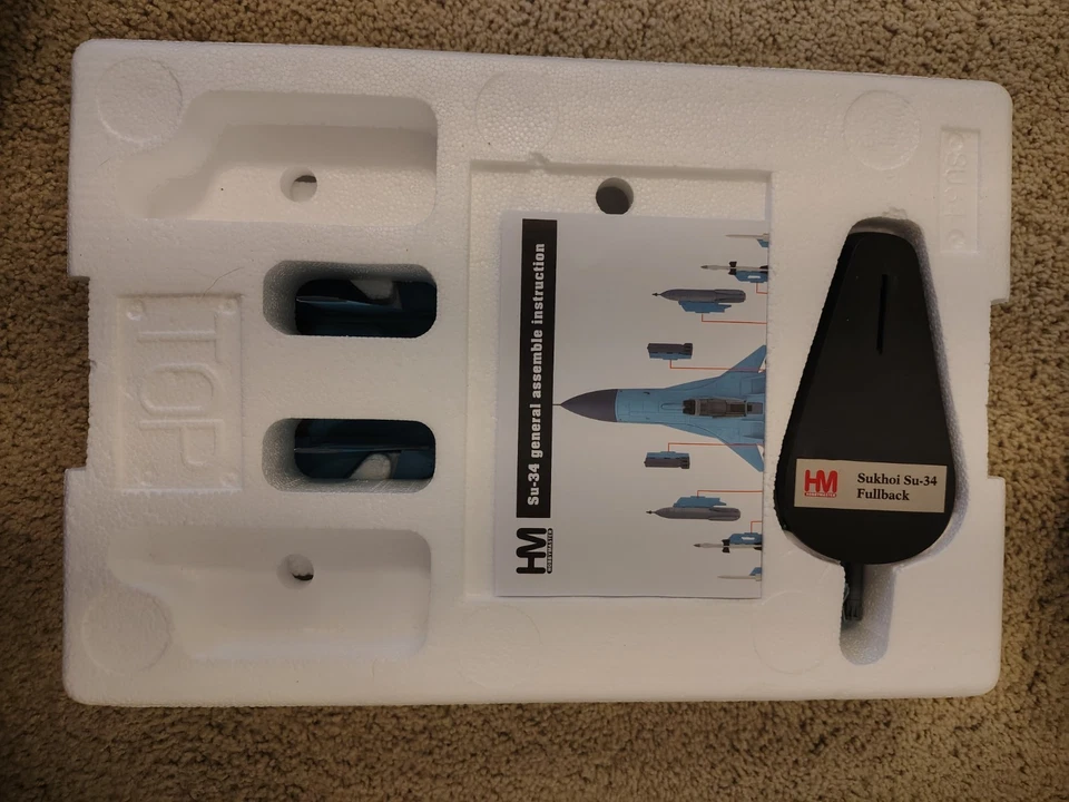 Hobby Master 1:72 Air Power Series HA6301 Sukhoi Su-34 Fullback Red 03 - Image 3 of 3