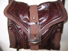 braune Damen Handtasche Nicoli Lackleder und Wildleder mit Nieten Made In Italy