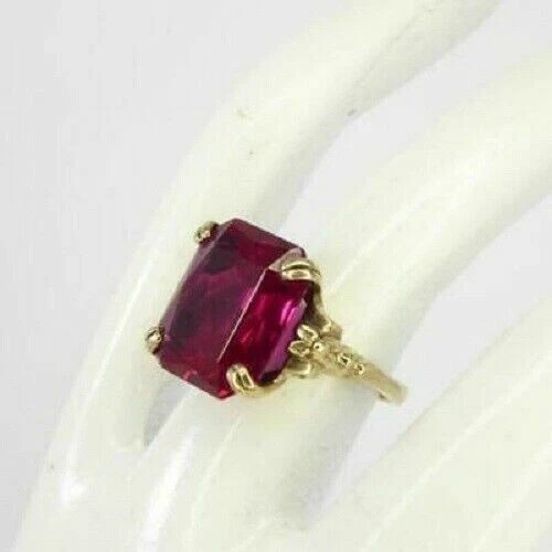 3.20Ct Emerald Lab Created Red Ruby Vintage Ring 14K Yellow Gold Silver Plated - Image 4 of 4