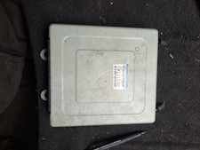 X056* Mitsubishi Space Runner Engine Control Unit MD332302