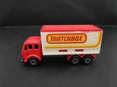 T30-MATCHBOX SUPERFAST MB42-C MERCEDES CONTAINER LKW
