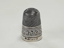 FINE ANTIQUE/VINTAGE HM SOLID SILVER SIZE 7 CHARLES HORNER SEWING THIMBLE 5.3 g