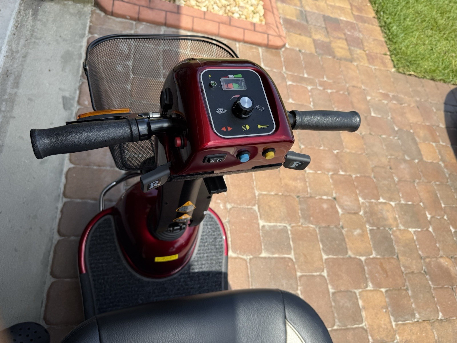 Merit pioneer 9, 3 wheeler Red Excellent Condition.