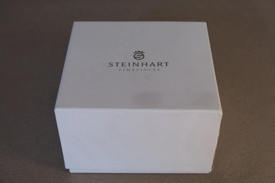 Steinhart Ocean One Titanium 500 GMT Premium Ceramic - Image 2 of 4