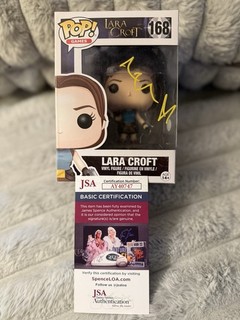 Angelina Jolie TOMB RAIDER LARA CROFT Signed Funko Pop (RARE)!! JSA COA