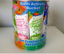 Crayola Bath Activity Bucket, 30 Piece Set