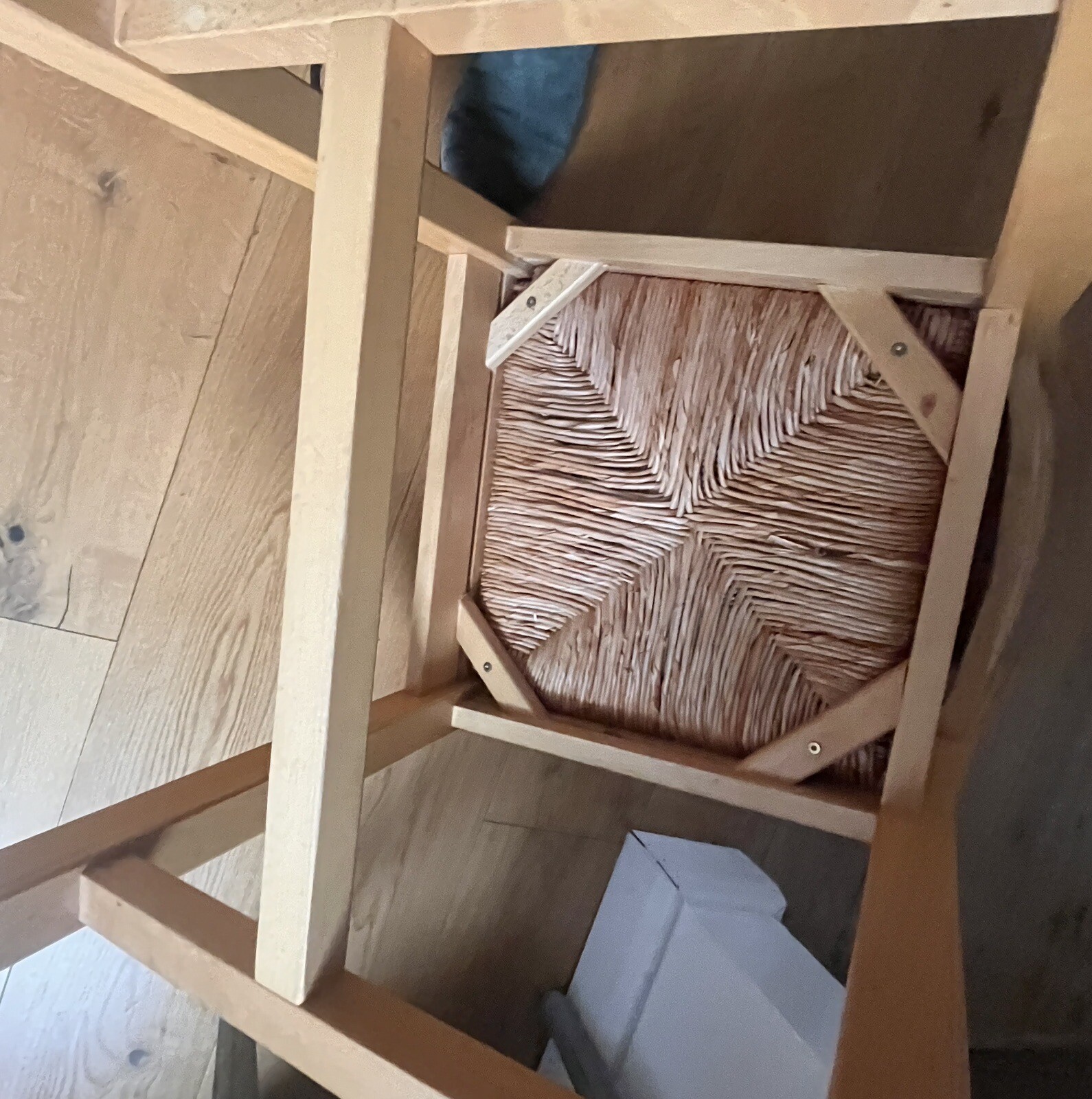 A Set Of 4 Wooden Dining Chairs eBay