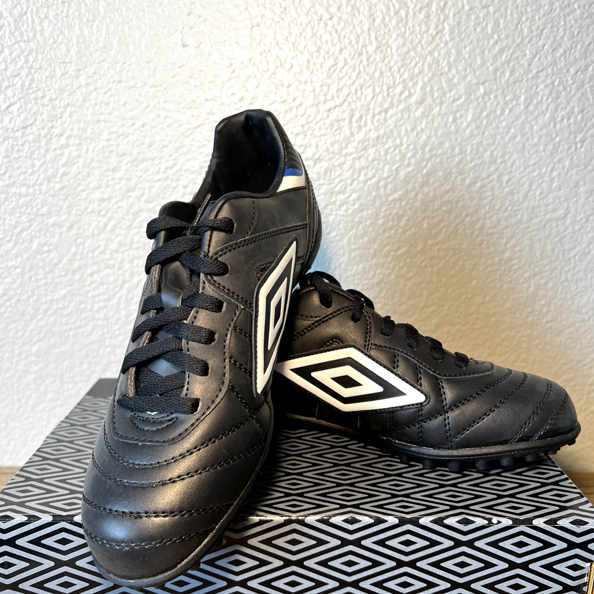 Umbro Black Speciali Eternal Club TF JNR Turf Soccer Shoes Youth