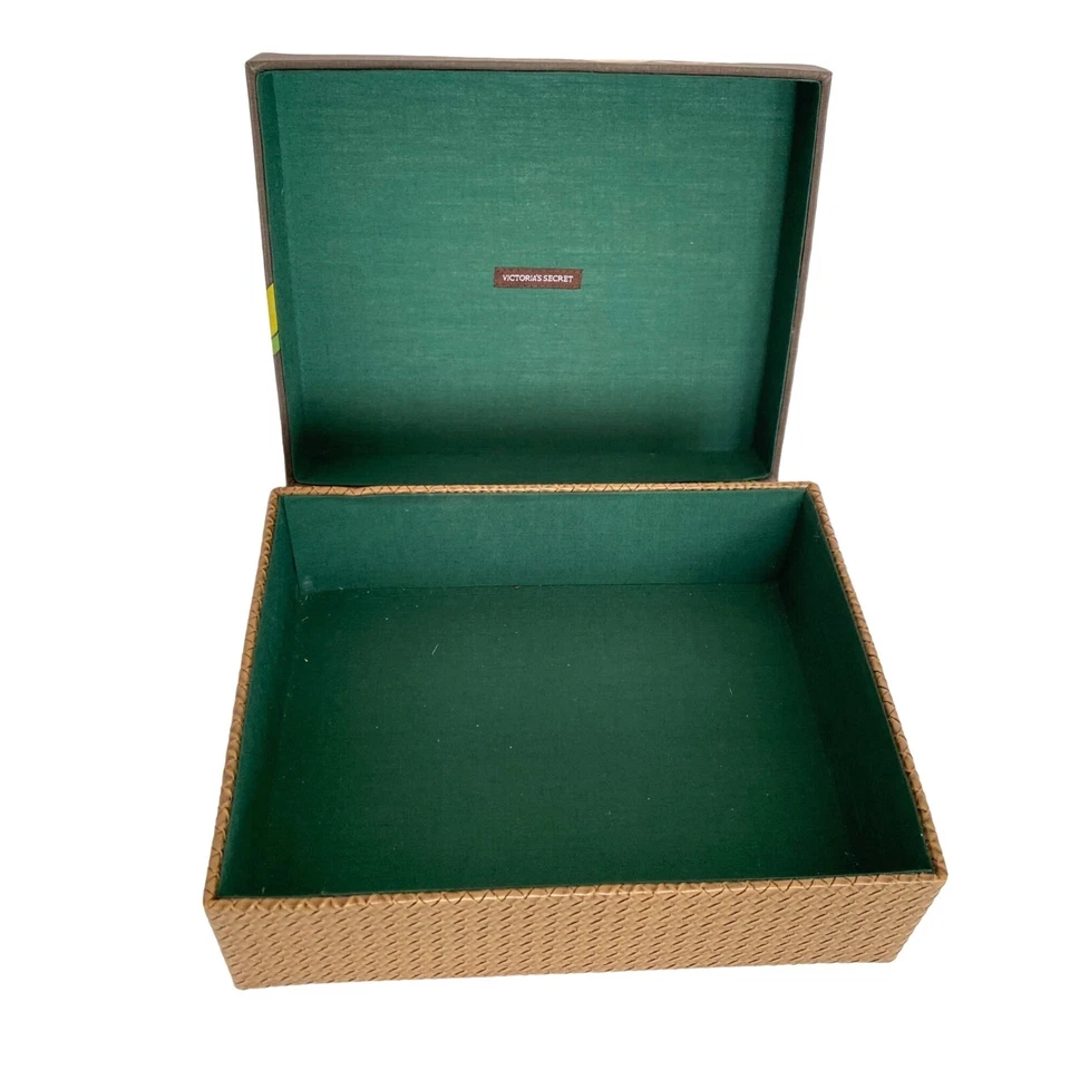 Victoria's Secret Floral Decorative Padded Storage Box 7.75 x 9.75 Inches - Image 4 of 4