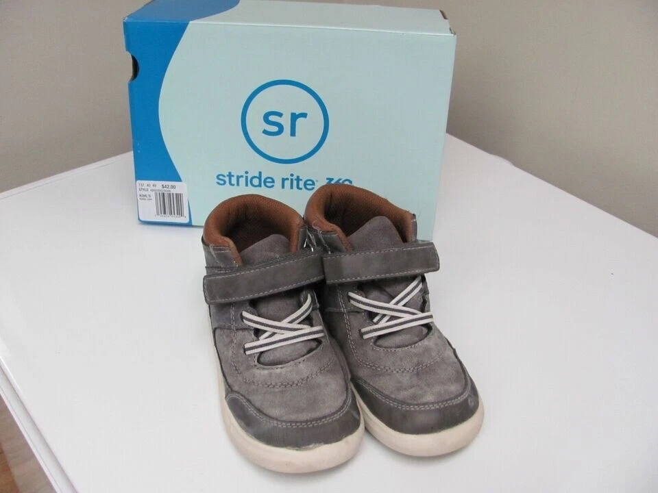 Stride Rite 360 Niños Niño Pequeño, Botas Chukka Sean Asfalto Talla 10 M. Foto 2 de 4