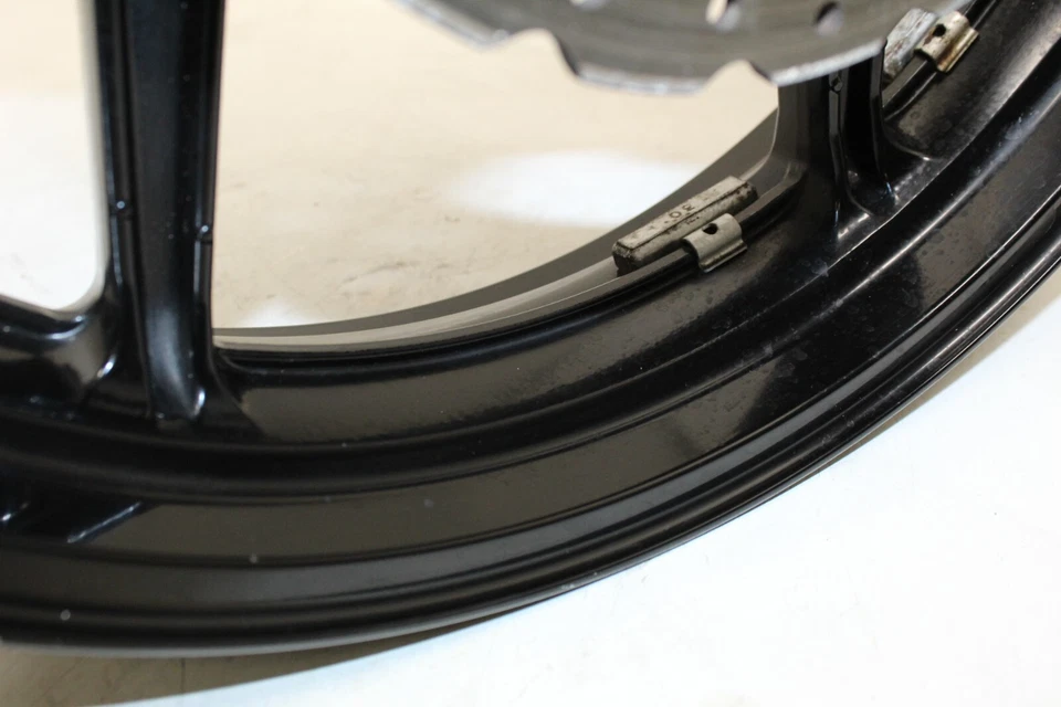 Llanta trasera Kawasaki Ninja 250r Ex250 2011 con rotor Foto 3 de 4