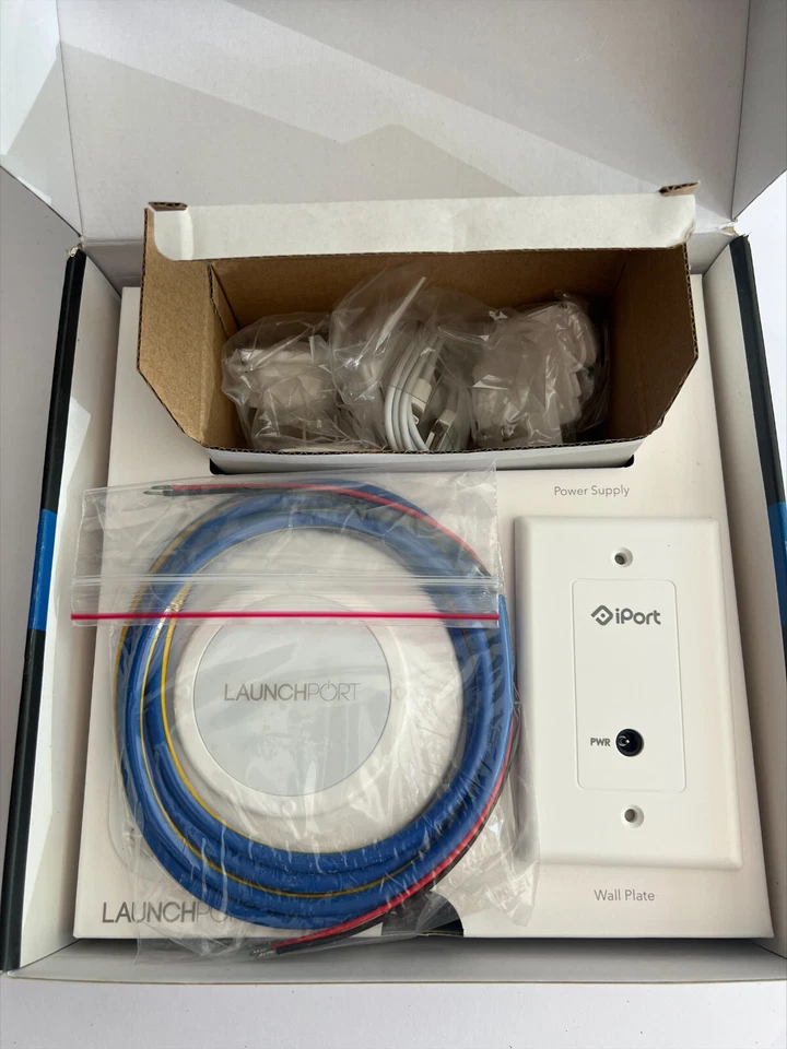 iPort Launchport Wall Station in White - Image 2 of 3