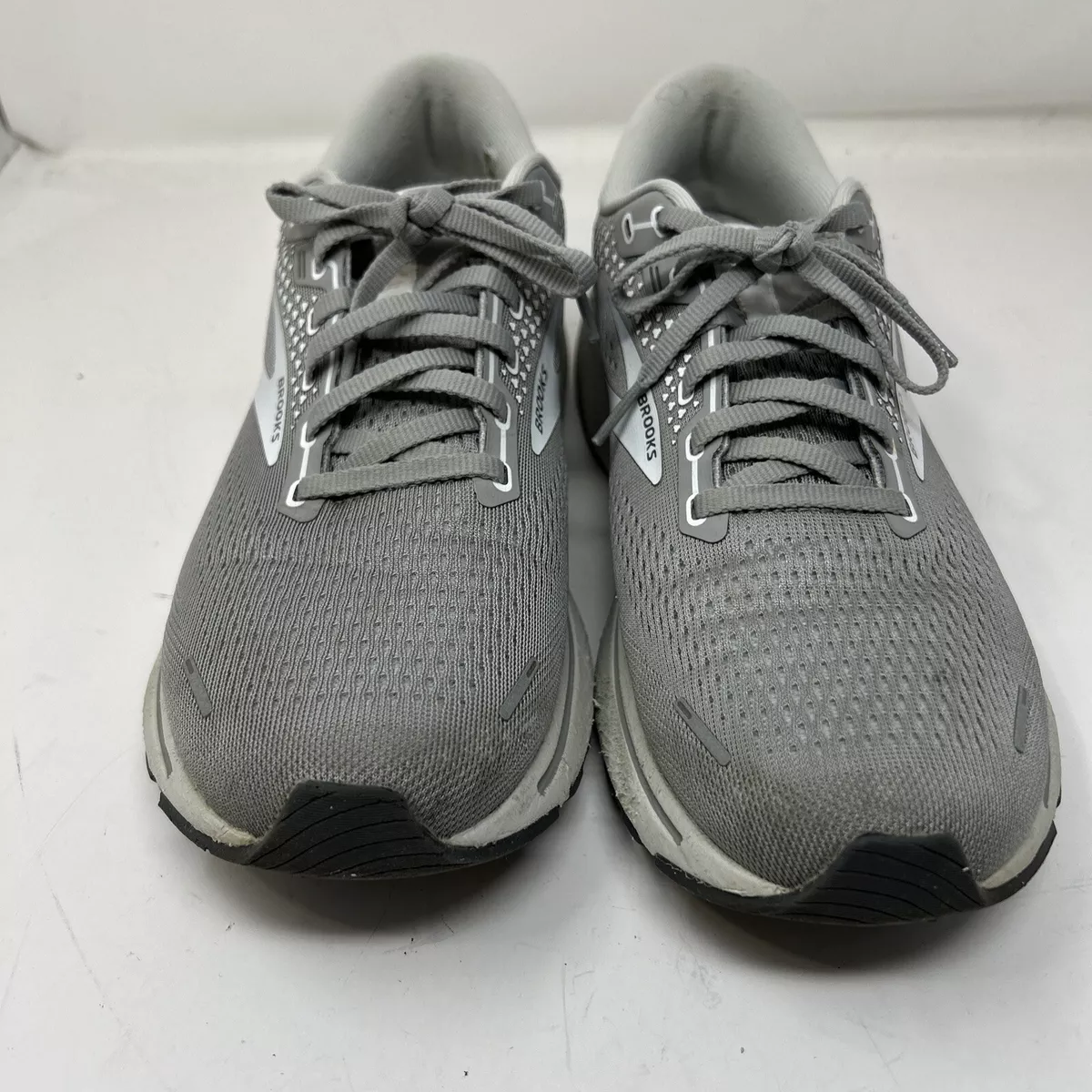 Brooks shoes shop nearby