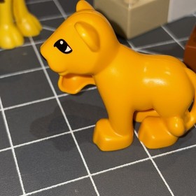 Lego Duplo 4962 Baby Zoo Incomplete - Extras - 5 Animals & Zoo Keeper