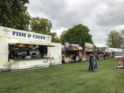 Foto A3 Gastronomie bei Badminton Pferdeprüfungen c2017