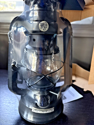 LAMPLIGHT The Original Oil Lamp Black 9'' Tall NEW & SEALED R