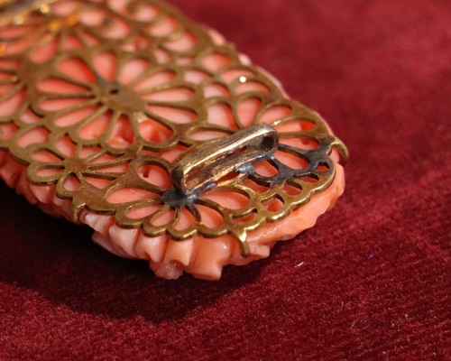 Japanese Natural Coral Kimono Obi Brooch Flowing Water&Chrysanthemum Design - Picture 5 of 17