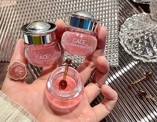 Cherry Blossom Honey Lipstick Cosmetics Lip Mask Lip Blam Lip Care 