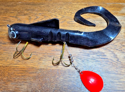 10'' Musky Innovations Bull Dawg Rubber Muskie Lure Black