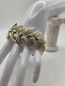 Authentic Vintage CORO PEGASUS Wing Leaf Gold Plated Wide Articulated Bracelet 7"