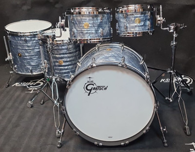 Gretsch Sky Blue Pearl Drumset USA Custom Finsh Ply Schlagzeug Drums Shell Set