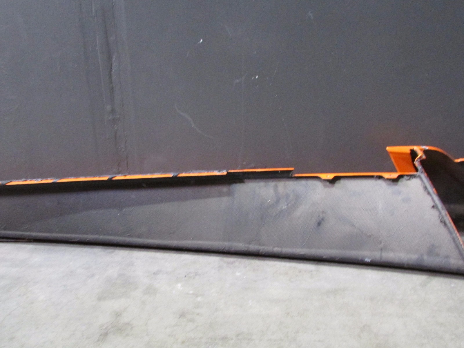 Lamborghini Murcielago, RH Rocker Panel, Side Skirt, Used, P/N 410809036