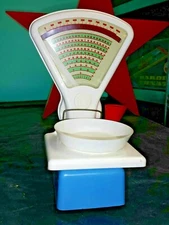 VINTAGE TOY IGRA BALANCE SCALE KITCHEN MACHINE 70s ITES CZECHOSLOVAKIA WORKS