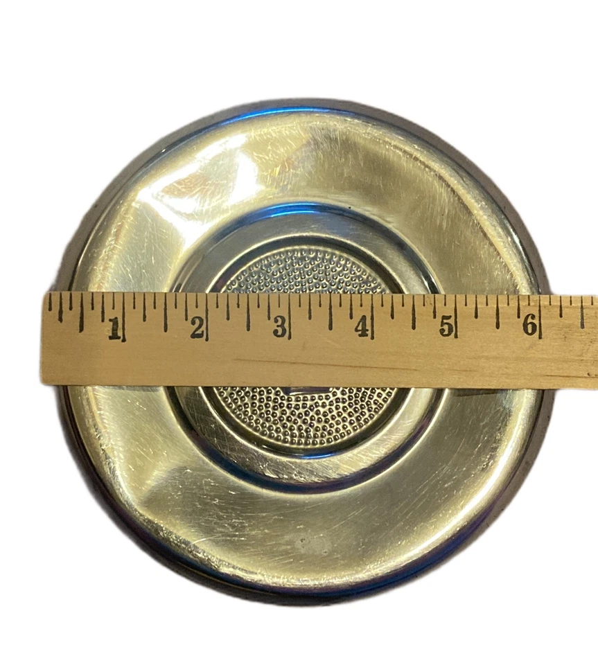 Tampa central Volvo cubo tampa fabricante de equipamento original Amazon 122 PV444 PV544 V logotipo peça antiga - Imagem 3 de 3