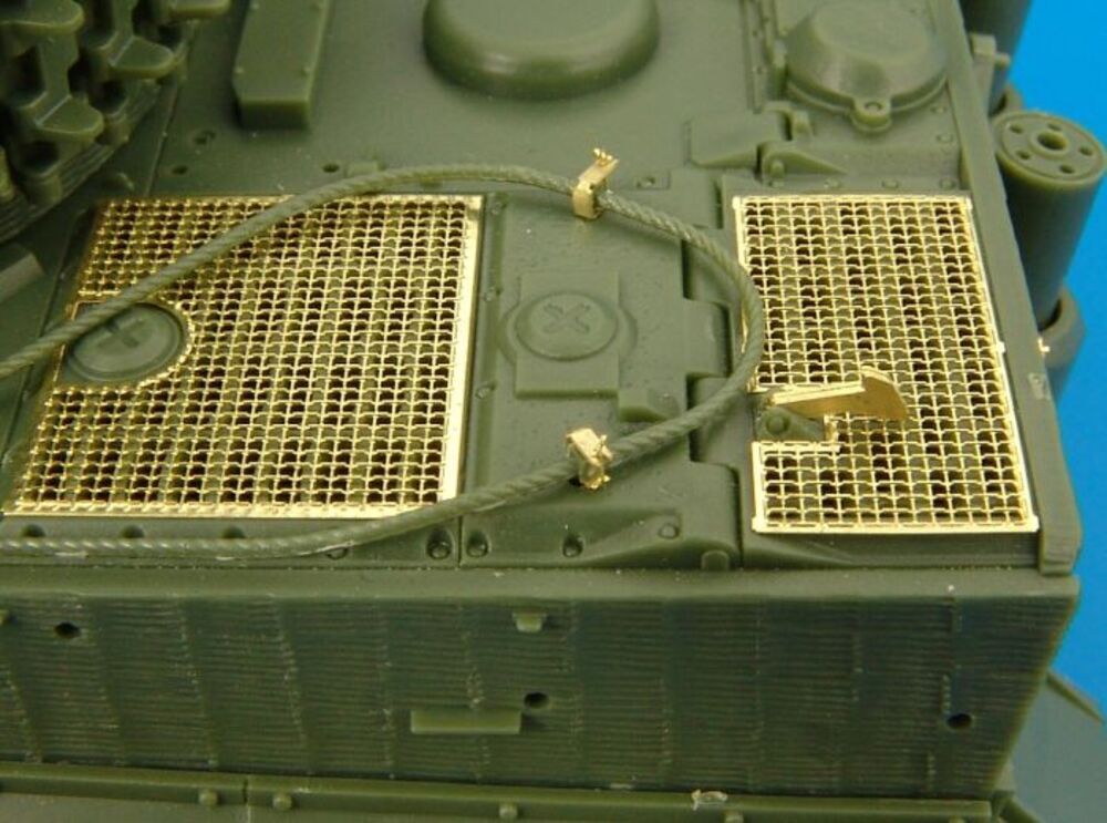 Hauler Models HLX48031 - 1:48 Tiger I Late Grills-Skybow - Accessories